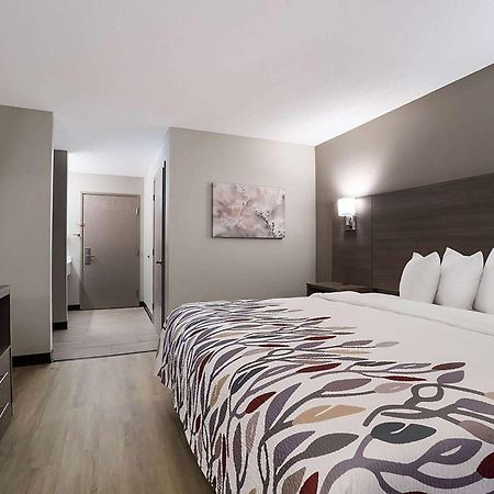 Super 8 By Wyndham Marston Motel ภายนอก รูปภาพ