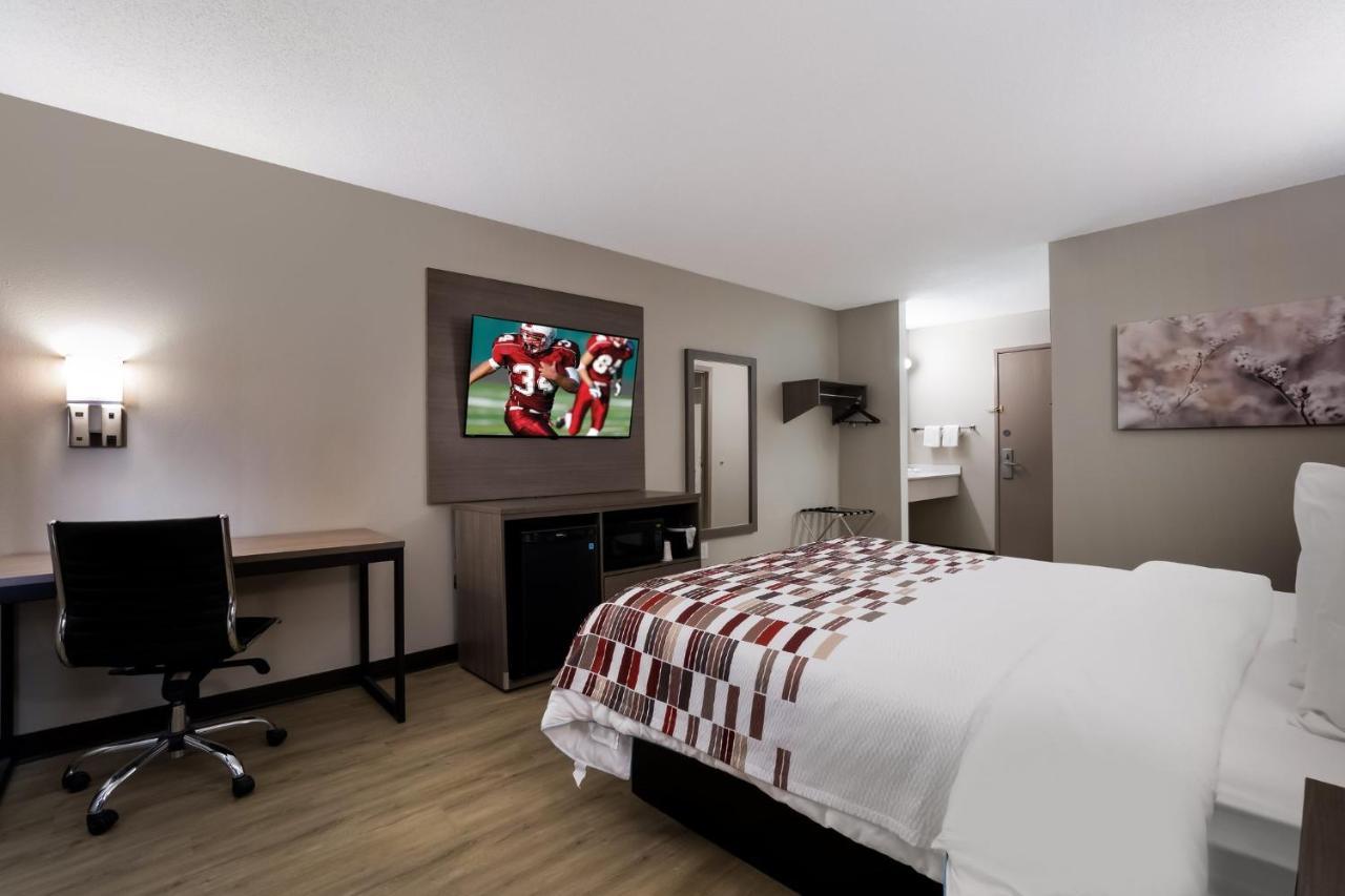 Super 8 By Wyndham Marston Motel ภายนอก รูปภาพ