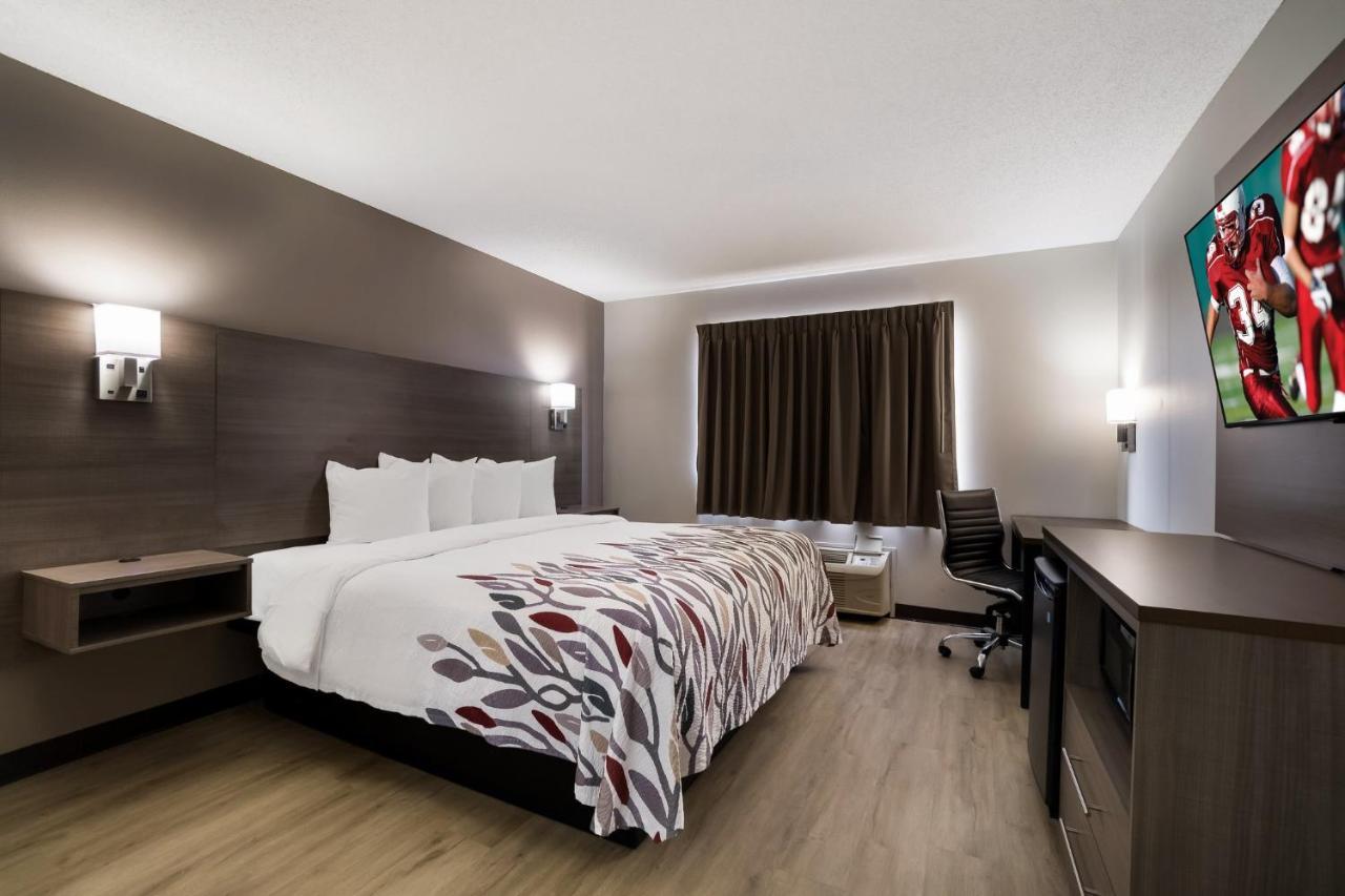 Super 8 By Wyndham Marston Motel ภายนอก รูปภาพ