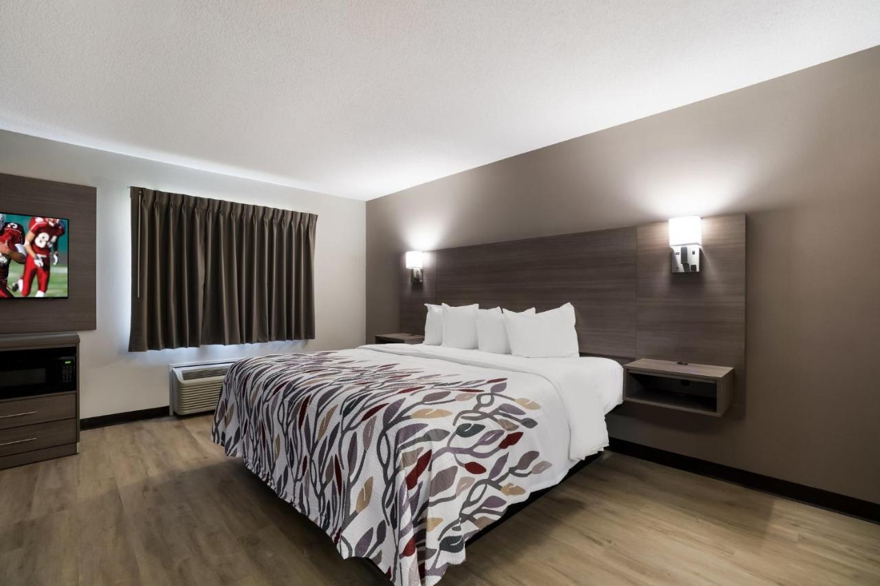 Super 8 By Wyndham Marston Motel ภายนอก รูปภาพ